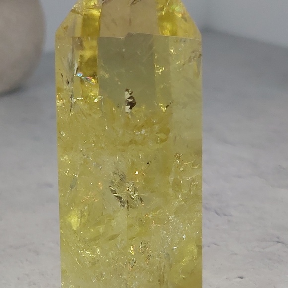 Lemon Citrine Point | Stone of Abundance, Positivity & Personal Power - Picture 3 of 5